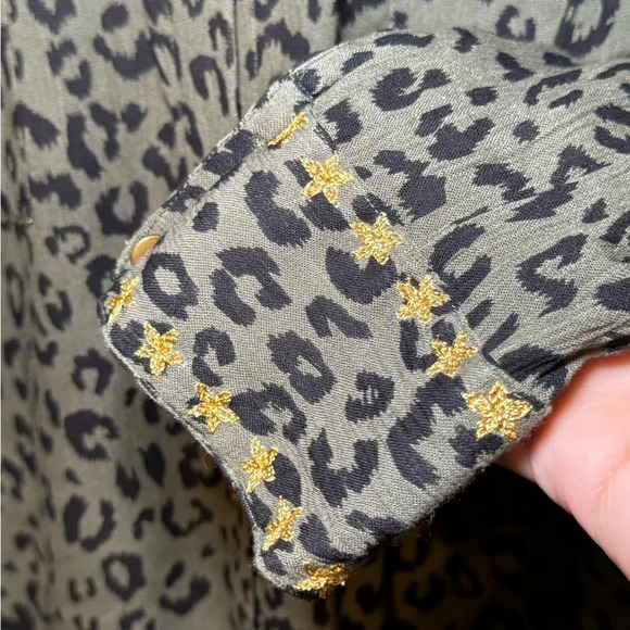 🌻 Z&L Anthropologie Olive Animal Print Gold Embroidered Women's sz Small Blouse - Picture 5 of 14